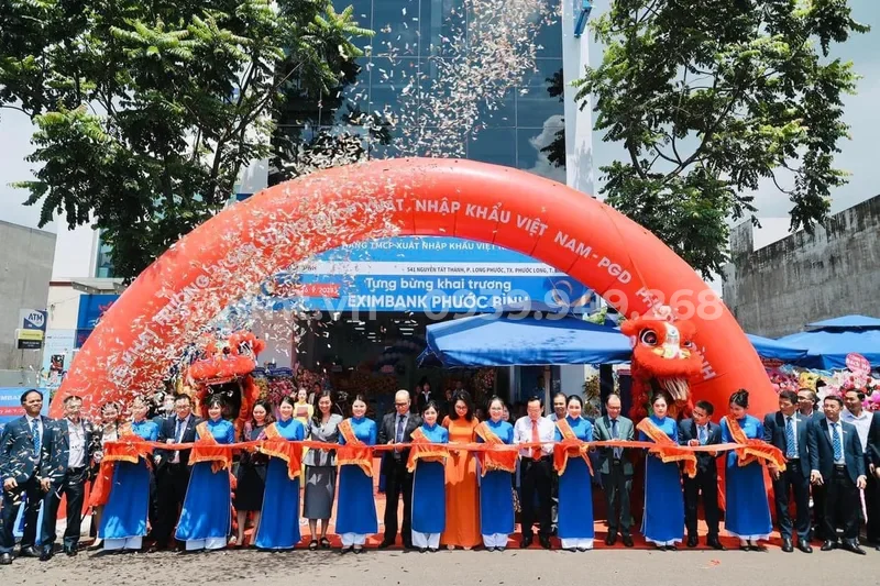 Mẫu băng rôn, standee khai trương thu hút khách hàng