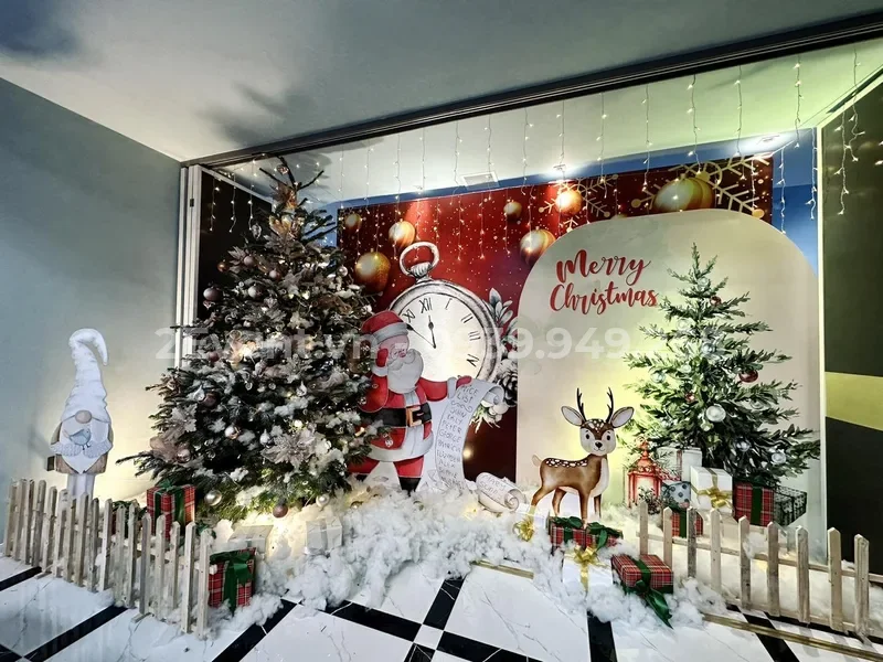 Dịch vụ thuê ông già Noel phát quà tận nhà cho bé