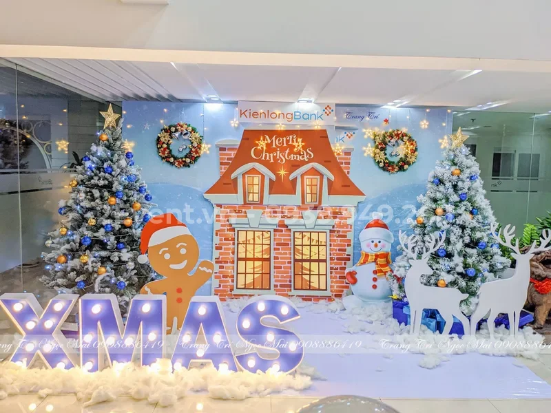 Dịch vụ thuê ông già Noel phát quà tận nhà cho bé