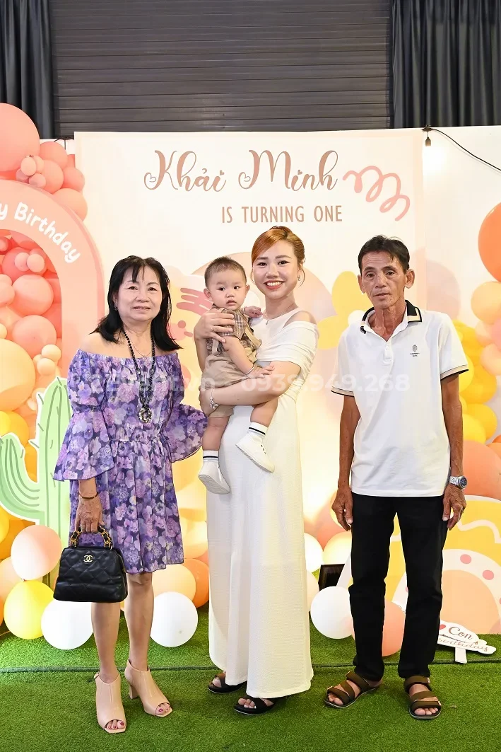 Mua set trang trí sinh nhật bé gái ở đâu trọn gói giá rẻ?