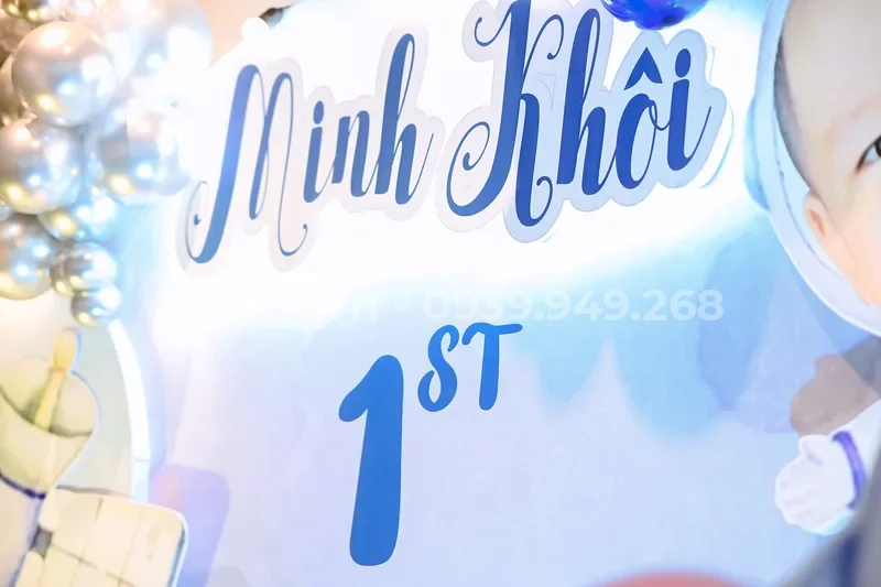 Dịch vụ biểu diễn xiếc thú (chó, khỉ), xiếc tung hứng