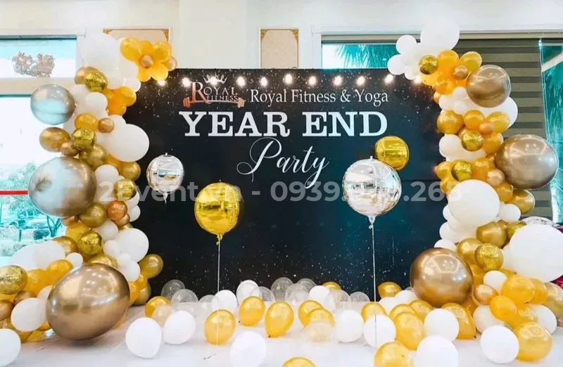 Trang trí và tổ chức Gala Dinner kết hợp teambuilding