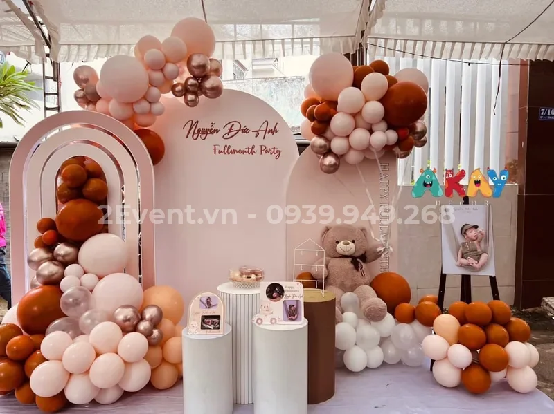 Trang trí Halloween kinh dị, độc đáo cho quán cafe, văn phòng