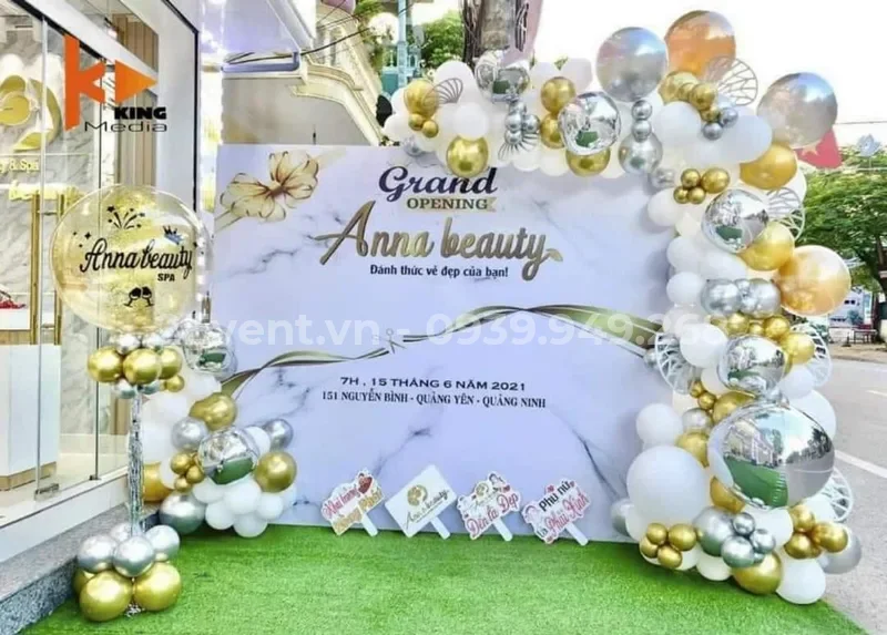 Mẫu trang trí khai trương shop mỹ phẩm thu hút khách, nhiều tài lộc