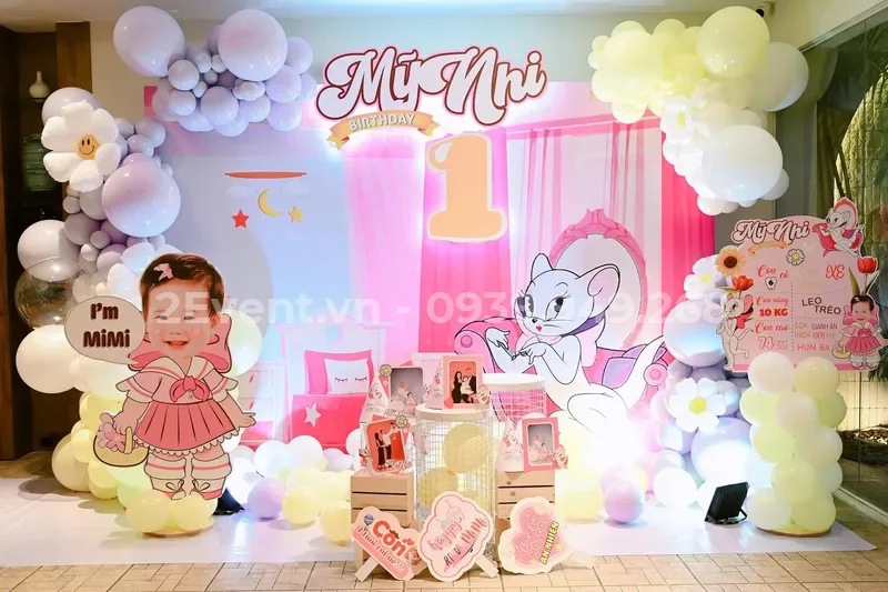 Ý tưởng trang trí sinh nhật bé gái 2 tuổi màu hồng pastel