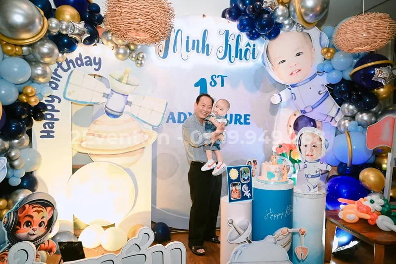 Ý tưởng trang trí sinh nhật chủ đề hello kitty cho bé yêu